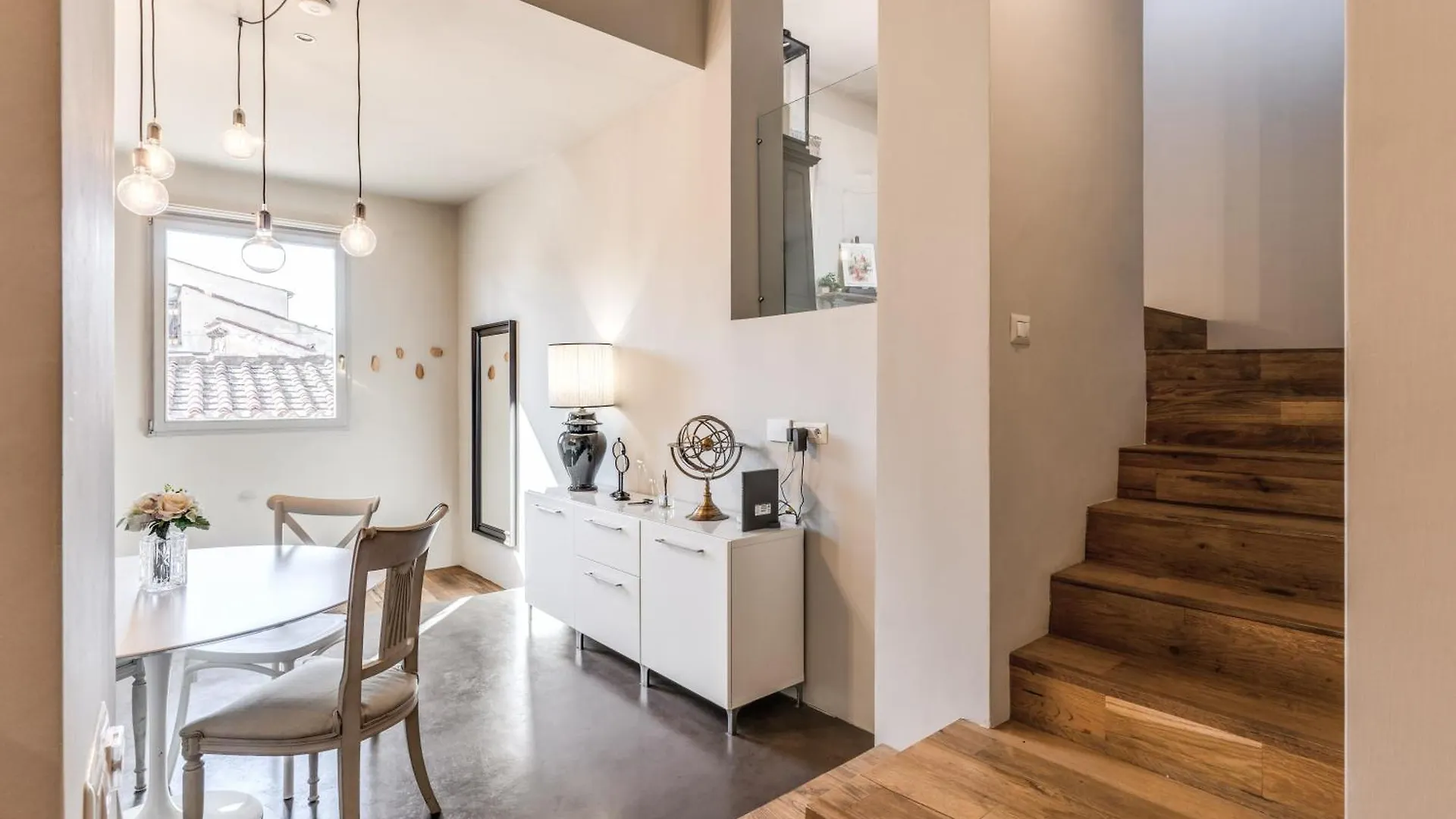 Futura Collection Florence Terrace Apartment