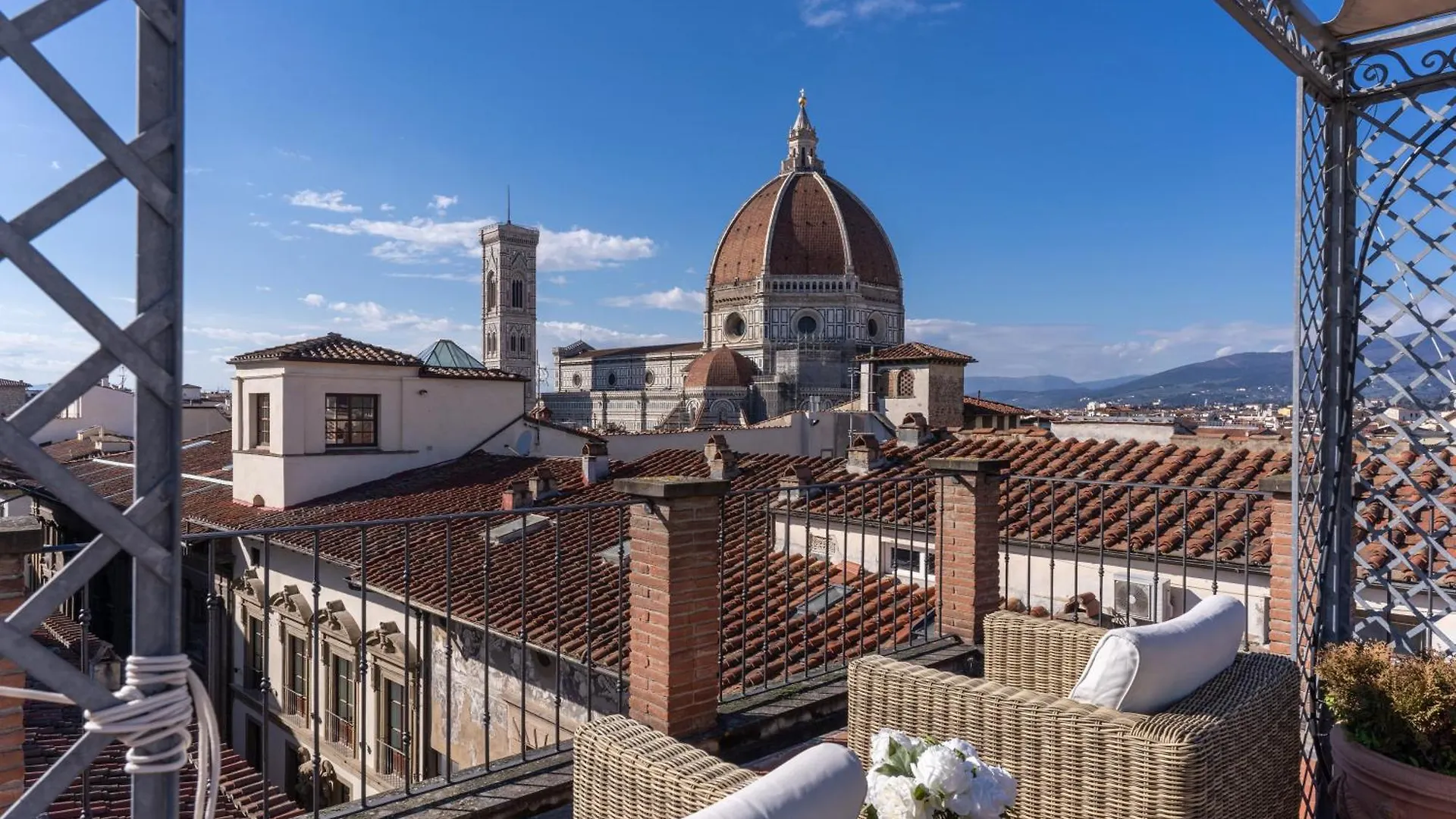 Futura Collection Florence Terrace Apartment
