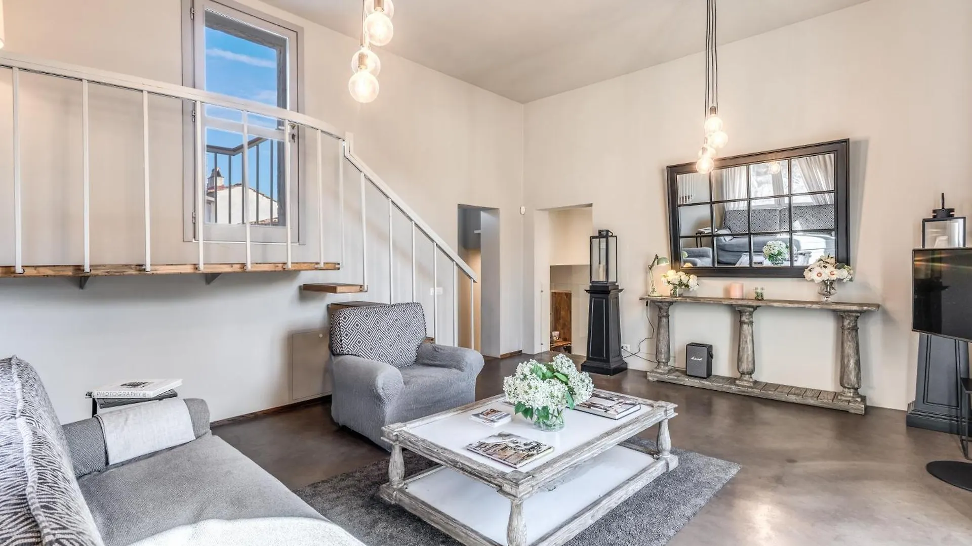Apartment Futura Collection Florence Terrace Italy